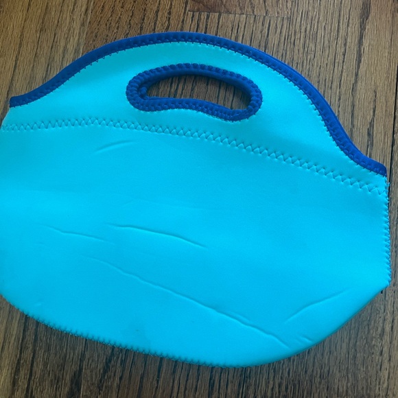 Byo lunch bag neoprene. See pics for stains and marks - not attempted cleaning - Picture 3 of 6